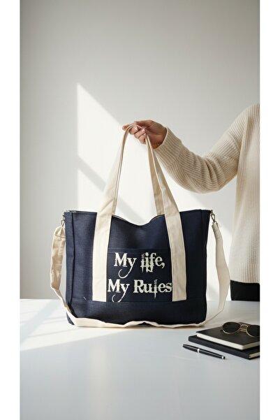 Caterina Collection حقيبة يد وكتف من الجينز الأزرق الداكن مطبوع عليها My Life...