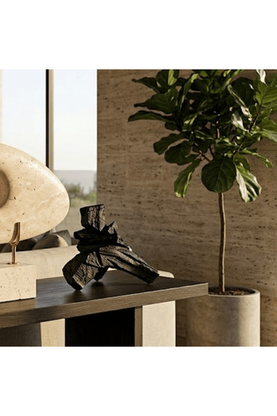 UTTERMOST منحوتة حجرية