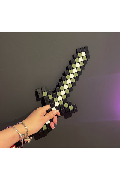 Dekor atolyem Minecraft Elmas Kılıç – Dekoratif Piksel Oyun Aksesuarı ⭐