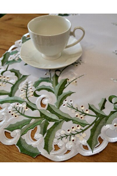 NO BRAND Traversă de masă PRINȚĂRĂTORĂ - 40x130 cm - model floral sacroști