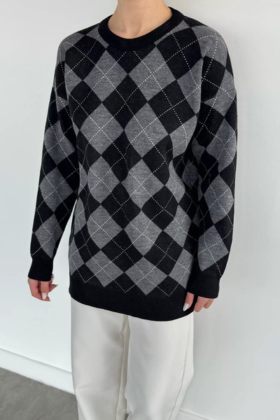 Aryena Gray Women's Plaid Patterned Crew Neck Knitwear Sweater