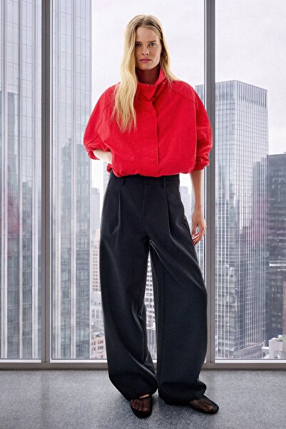 Bershka Çift katmanlı pensli pantolon