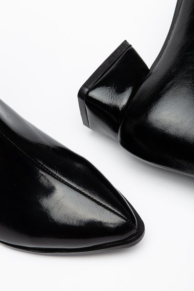 moda rees Women's Black Patent Leather Heeled Pointed Toe Zippered Casual Boots