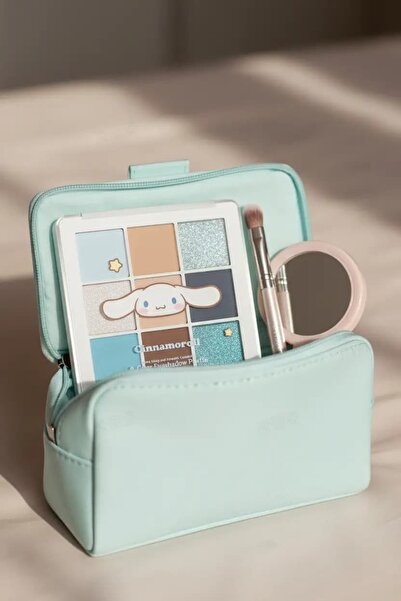SANRIO Lisanslı Cinnamoroll 9 Renkli Göz Farı Paleti 03 Mavi – Kolay Harmanla...