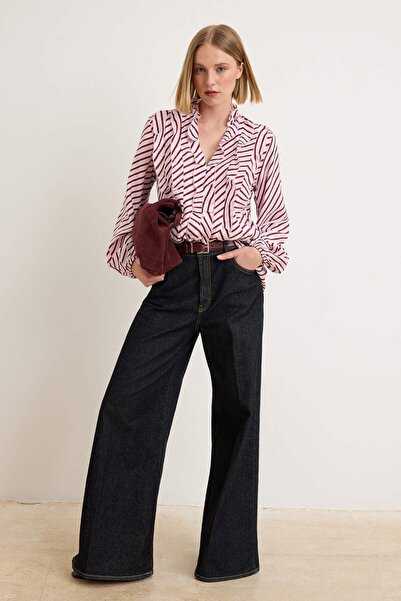 Συλλογή Trendyol Ροζ ριγέ υφαντό πουκάμισο με λεπτομέρεια βολάν TWOSS26GO00130