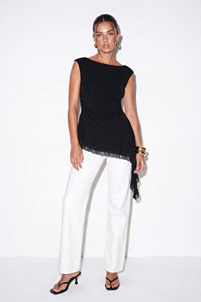Drop by TrendyolMilla Crna bluza od likre sa detaljima od čipke TDRSS26BZ00064