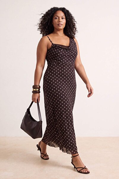 Trendyol Curve Brown Knitted Plus Size Dress Tbbss26Ah00296