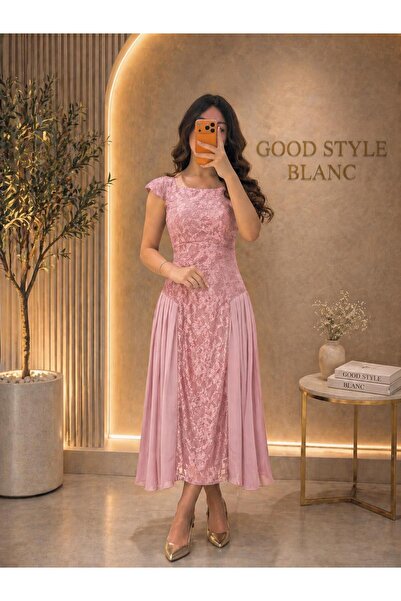 led style Elegant Midi Dress Made of Luxurious Embellished Lace with Soft Chi...