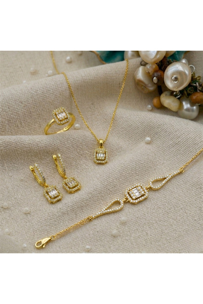ADA LİFE GÜMÜŞ (ÇANTALI KUTU)925 Ayar Gümüş Dörtlü Baget Gold Kadın Set