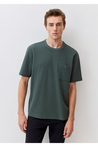 Mavi Tricou verde de bază cu detaliu buzunar, croială lejeră / croială confor...