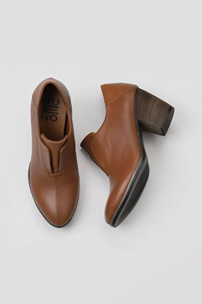 Bueno Shoes Pantofi cu toc de damă din piele maro 01wp4207
