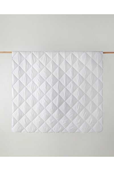 English Home Siesta Microfiber Double Quilt 195X215 cm White