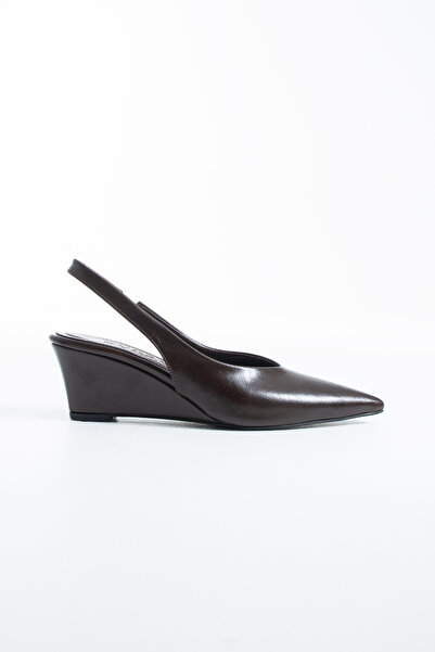 DUXAL SHOES حذاء نسائي من Begonia مصنوع من الجلد النباتي بمقدمة مدببة وكعب عر...