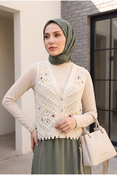 Modamorfo Pompom Flower Embroidered Openwork Knitwear Vest - Cream