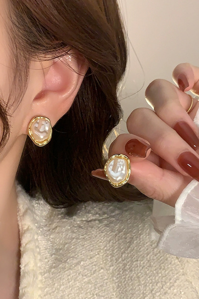 Shylyn 925 Gümüş İğneli Altın Kaplama Barok İnci Küpe