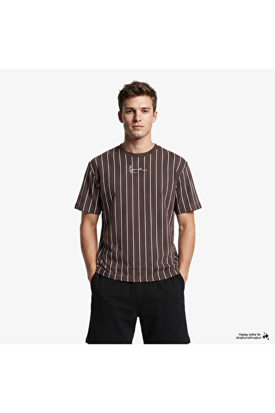 KARL KANI تي شيرت رجالي بني اللون من Small Signature Essential Pinstripe