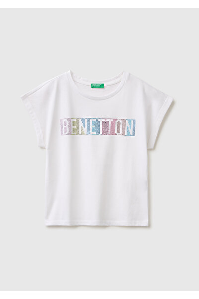 United Colors of Benetton تي شيرت بناتي من بينيتون برقبة دائرية ومرصع بالأحجا...