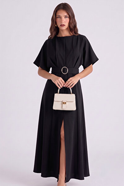 MODA DURAĞI KALİTELİ MİDİ ELBİSE YIRTMAÇ DETAYLI KEMERLİ