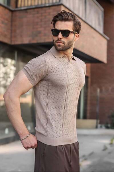 Madmext Ανδρικό πλεκτό μπλουζάκι με διάτρητο γιακά πόλο σε ανοιχτό καφέ χρώμα...