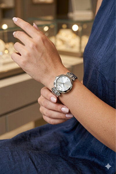 Tom Jones Special Cut Glass Design Stone Steel Strap Women's Wristwatch
