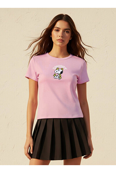 SP Characters T-shirt with Snoopy Embroidery