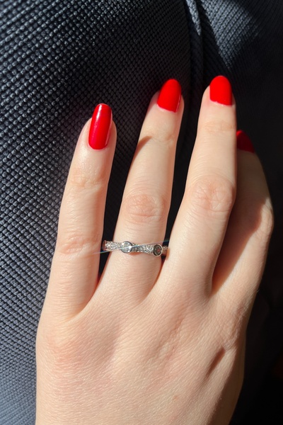 Asteria Jewelry خاتم فولاذي قابل للتعديل بلون فضي لامع مرصع بالزركون