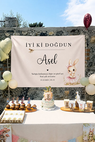 Narelinse Minik Kız Tavşan Temalı Kişiselleştirilebilir Büyük Ebat Birinci Ka...
