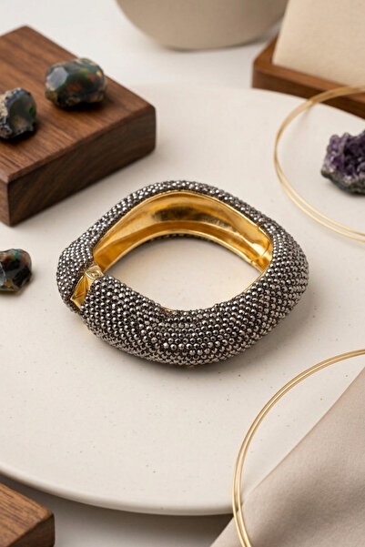 PETEK AKSESUAR Stone-Embellished Wavey Evening Dress Stylish Clamp Bracelet