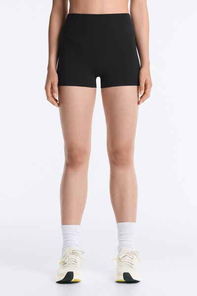 Oysho Comfortlux high-rise 5cm hot pants