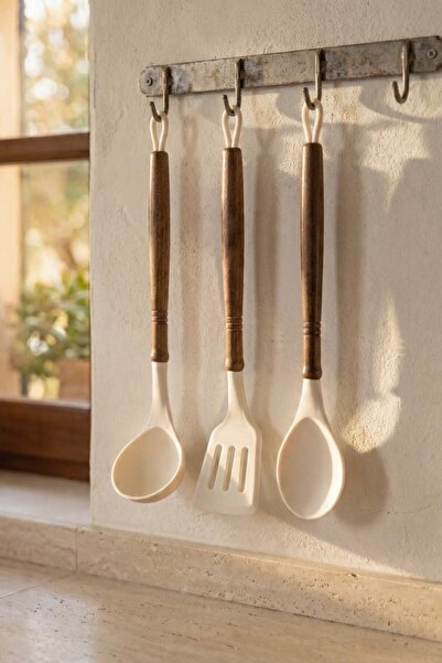 şirineşyalarım Cream 3-Piece Acacia Handle Silicone Ladle Set