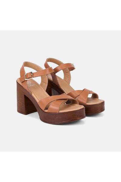 Desa Women's Tan Buckle Thick Heeled Leather Sandals