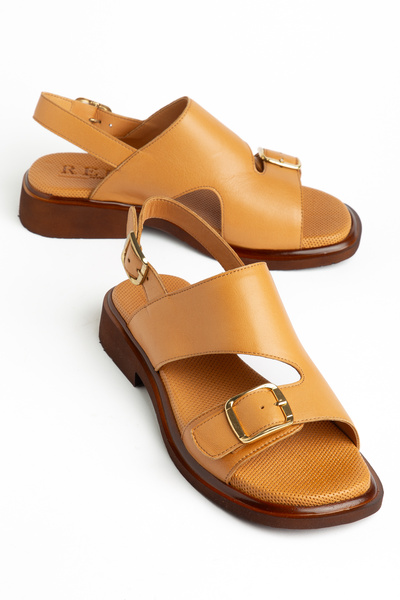 Lumis Shoes Kadın Hakiki Deri Tokalı Günlük Sandalet