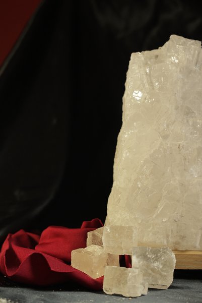 TUZCU KENAN 2-3 kg Çankırı Crystal Salt Lamp Natural Decorative Ambient Lamp with Wooden Base