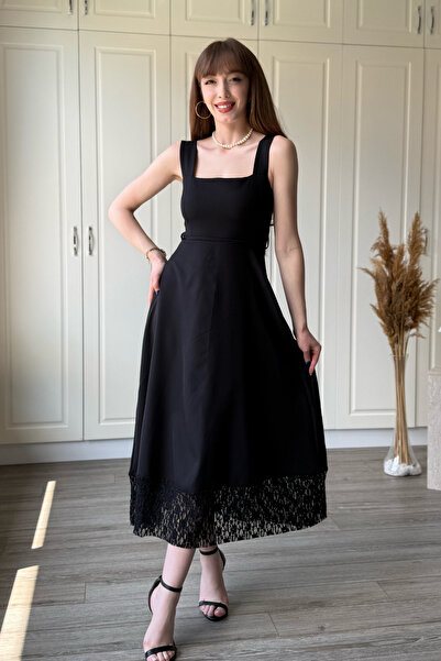 Dilay Gökoğlu Butik Lace Detailed Square Neck Midi Dress