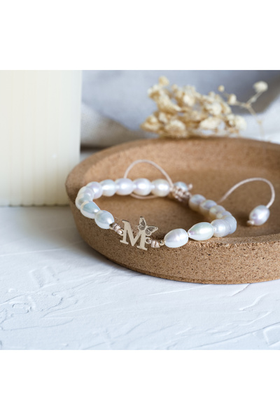 BLACK SWAN Bijoux Bratara perle de cultura si initiala nume din Aur 14K