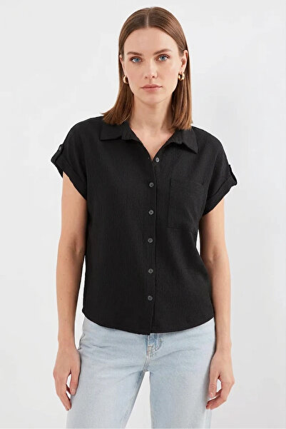 buğrahayalin Women's Textured Black Shirt
