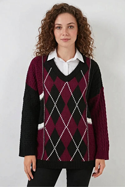 buğrahayalin Women's V-Neck Diamond Pattern Knitwear Burgundy Sweater