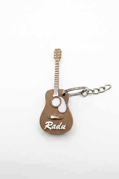 ChillOutlet Breloc chitara personalizat cu prenumele Radu 8x3 cm