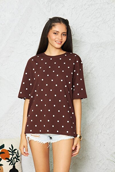 The Champ Clothing Women's Oversize T-Shirt Polka Muse Polka Dot Brown – Crew...