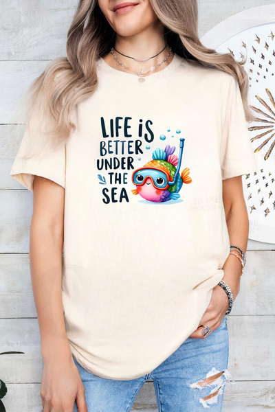 Sarah's Boutique Women's T-shirt – 100% cotton – Under Sea