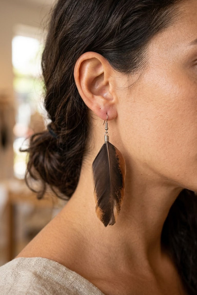 PETEK AKSESUAR Ethnic Hippie Style Ostrich Feather Earrings 9 Cm.