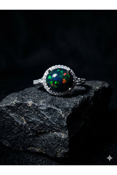 SH Women's silver ring with opal stone