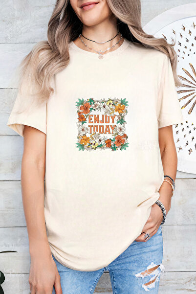 Sarah's Boutique Women's T-shirt – 100% cotton – Enjoy Today