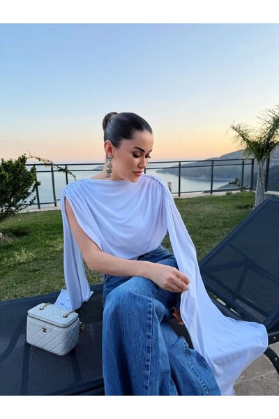 buqre's moda بلوزة بودي سوت بتفاصيل ياقة على شكل عباءة
