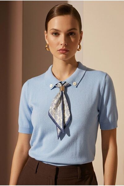 Fanori Woman Women's T-Shirt with Scarf Detail
