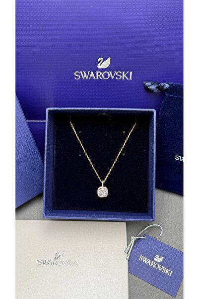 Generic Celestial Design Crescent Moon and Star Pendant Necklace