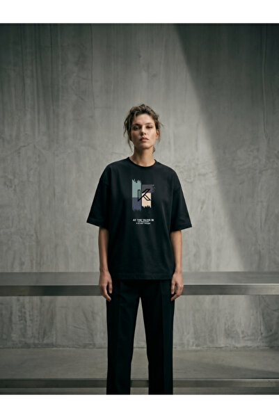 BOLDEN WEAR Μπλουζάκι Unisex Μαύρο Streetwear με Γεωμετρικό Σχέδιο και Λαιμόκ...
