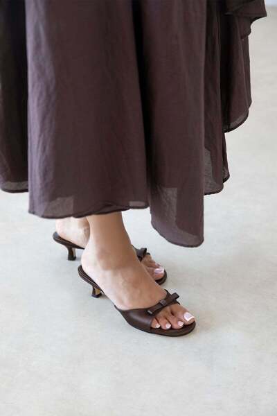 STRASWANS Owen Women's Heeled Satin Sandals Brown