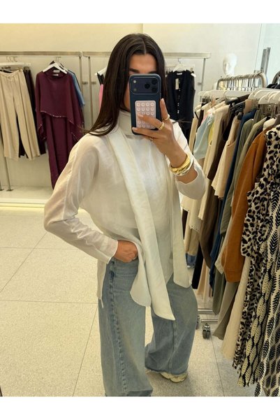 Bade Butik Ecru shawl detailed slit blouse