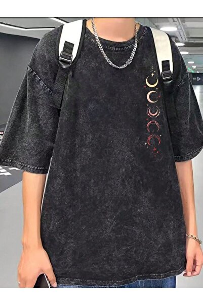 bellanova "Black Oversized T-Shirt with Wear – Street Fashion"